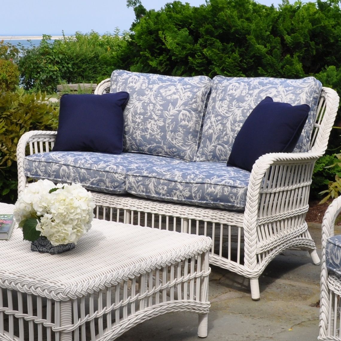 Chatham Settee - Image 2