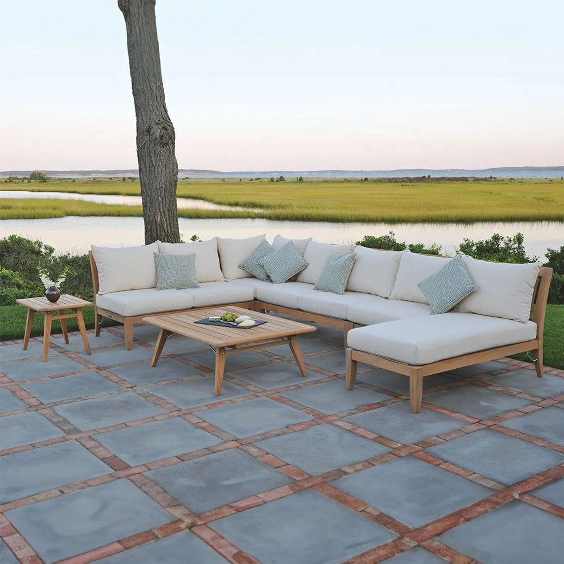 人文 #OUTDOOR Teak Outdoor Sectional Chaise – Ipanema | Kingsley Bate | Kingsley